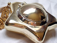 where can i buy the sailor moon star locket?